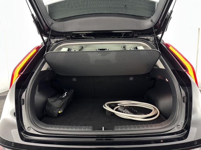 KIA e-Niro EV DynamicLine 64.8 kWh [ 3-Fase ] {SOH-100%} (INCL.BTW) *LEATHER-FABRIC | ADAPTIVE-CRUISE | DIGI-COCKPIT | KEYLESS | CAMERA | DAB | COMFORT-SEATS | SHIFT-PADDLES | ECC | PDC | 17''ALU*