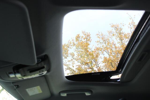 KIA e-Niro EV DynamicPlusLine 64.8 kWh Nieuw Model! | Navigatie Half Leder Schuif-kantel dak Electrisch bedienbare achterklep DAB Led Camera