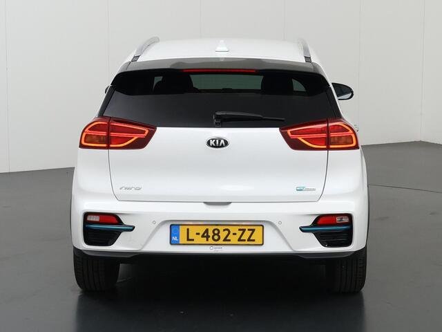 KIA e-Niro ExecutiveLine 64 kWh Edition | Stoel/Stuurwielverwarming | JBL | Leder | Adaptieve Cruise Control | Keyless Go | LED Koplampen |