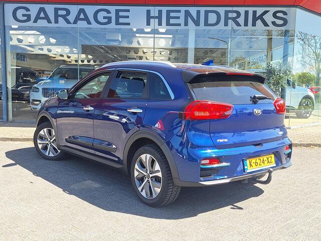 KIA e-Niro DynamicPlusLine 64 kWh | SOH: 94,7% | Schuifdak | Trekhaak | LED | Adaptive CC | Navi | Climate | Leder-Stof |