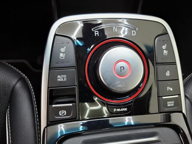 KIA e-Niro ExecutiveLine 64 kWh | Leder | Schuif kanteldak SOH 100% | Andriod Auto | Apple carplay | Navigatie | Warmtepomp