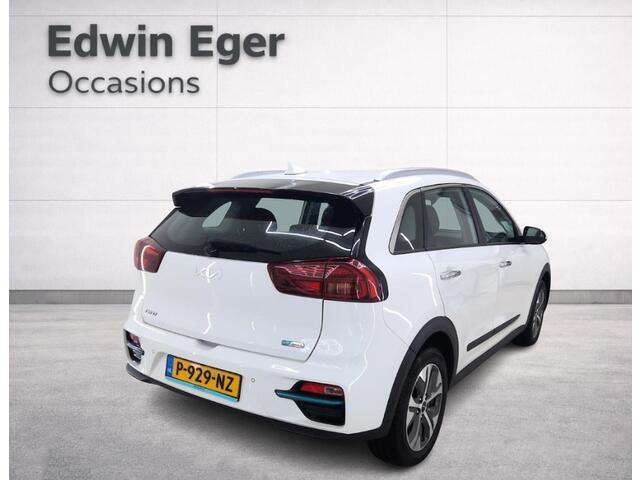 KIA e-Niro DynamicLine 64 kWh | Apple Carplay/Android | Warmtepomp | 100% SOH | Cruise control adaptie | Navi