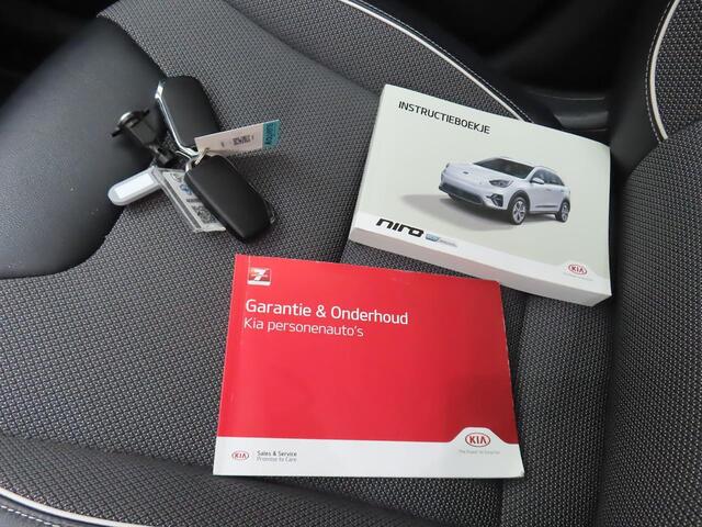 KIA e-Niro DynamicPlusLine 64 kWh | SOH 100% | 3 Fase laden | Schuif/kanteldak | Half Leder | Andriod Auto | Apple carplay | Navigatie
