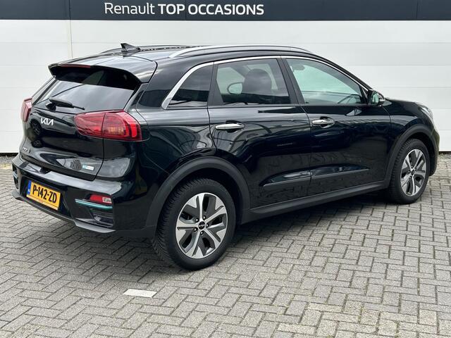 KIA e-Niro ExecutiveLine 64 kWh | SoH 96,7% | Leder | Winter Pack | Stoelkoeling | Schuif/Kantel-Dak | JBL Audio