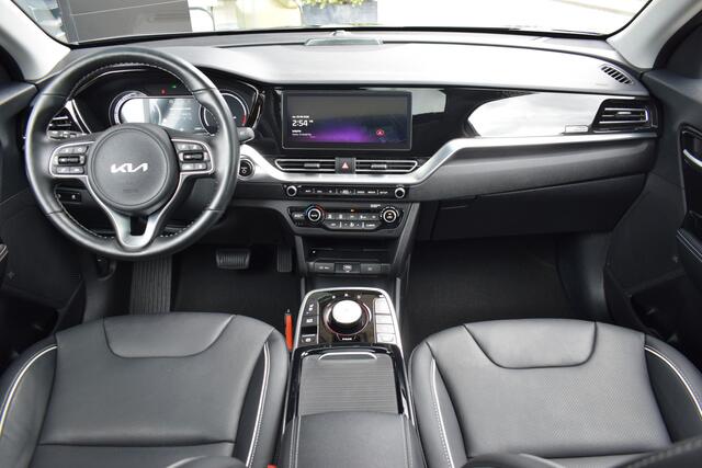 KIA e-Niro ExecutiveLine 64 kWh | Memory | Stoelverkloeling + Verwarming | Schuif/kantel Dak |