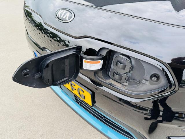 KIA e-Niro ExecutiveLine 64 kWh Sunroof | Stoelverw + Koeling | JBL