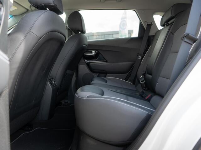 KIA e-Niro Edition 64 kWh | Navigatie | Stoel en stuurverwarming |