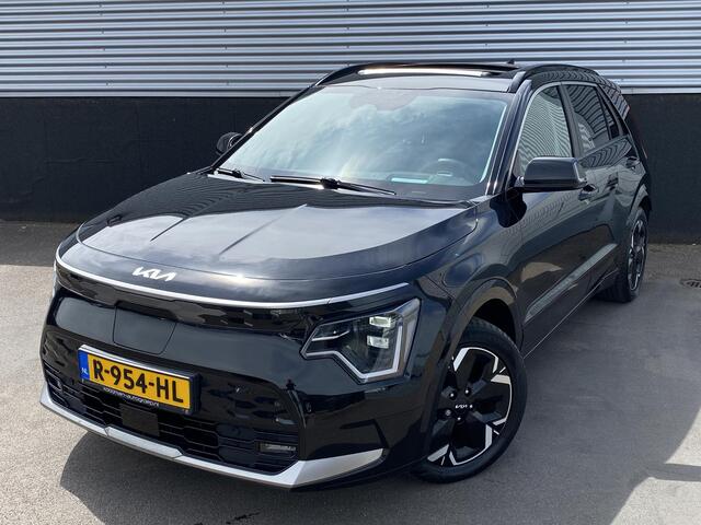 KIA e-Niro EV ExecutiveLine 64.8 kWh Nieuw geleverd en dealeronderhouden, 1e eign. Vol luxe! Schuif/kanteldak, Leder, Dodehoekdetectie, Stoelkoeling + verwarming