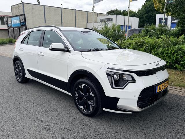 KIA e-Niro EV ComfortLine 64,8KWH 204PKoHalf-LederoCameraoACC