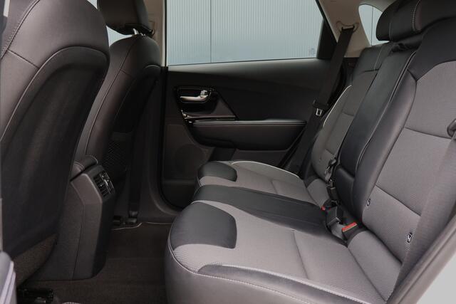 KIA e-Niro DynamicLine 64 kWh | 97% soh! | Keyless | Camera | Adaptieve Cruise Control