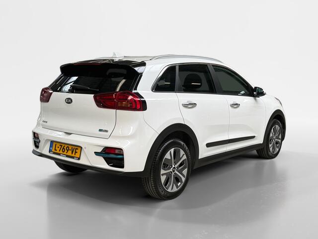 KIA e-Niro DynamicPlusLine 64 kWh I Panoramadak I CarPlay I Camera I Adaptive I Halfleder I