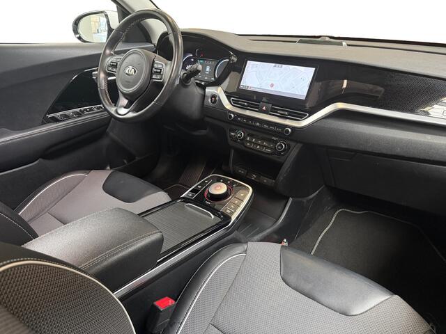 KIA e-Niro DynamicPlusLine 64 kWh I Panoramadak I CarPlay I Camera I Adaptive I Halfleder I