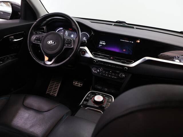 KIA e-Niro ExecutiveLine 64 kWh | Lederen Bekleding | JBL Audio | Dodehoekdetectie | Stoel/Stuurwielverwarming | Stoelventilatie | Elektrisch bedienbare bestuurdersstoel met geheugenfunctie