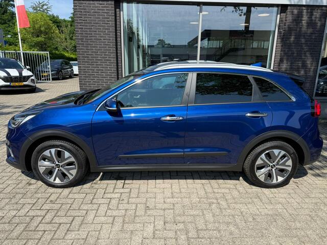 KIA e-Niro DynamicPlusLine 64 kWh | 3 Fase | Adapt Cruise | Schuif/kantel dak | Apple/Android Carplay |