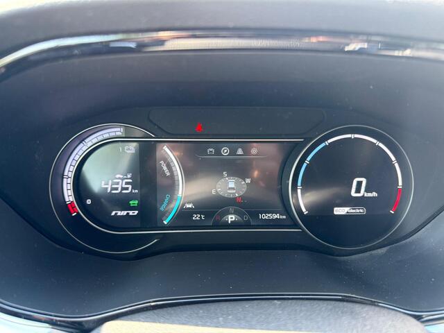 KIA e-Niro DynamicPlusLine 64 kWh | 3 Fase | Adapt Cruise | Schuif/kantel dak | Apple/Android Carplay |