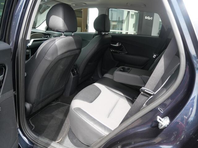 KIA e-Niro DynamicPlusLine 64 kWh | Cruise | Clima | Carplay | Keyless | Schuif-kanteldak | Stoel-stuurverwarming | Navi |