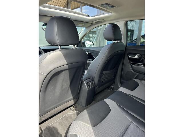 KIA e-Niro DynamicPlusLine 64 kWh 3 Fase | 1e Eigenaar! | NL AUTO | BTW AUTO (PRIJS INCLUSIEF BTW) | PANO | Achteruitrijcamera | Stoelverwarming | Stuurverwarming | 07-2026 Nieuwe Koeling voor de Accu bij de Dealer, Factuur aanwezig |