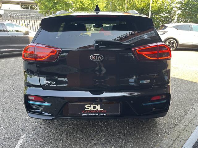 KIA e-Niro EV ExecutiveLine 64.8 kWh // SCHUIF-KANTELDAK // LEDER // ELEK.STOEL+GEHEUGEN // DODEHOEK // JBL // KEYLESS // STOELVERKOELING-VERWARMING //
