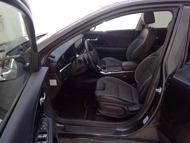 KIA e-Niro DynamicPlusLine 39 kWh Airconditioning (automatisch) | Open dak | Stoelverwarming | Parkeer sensoren