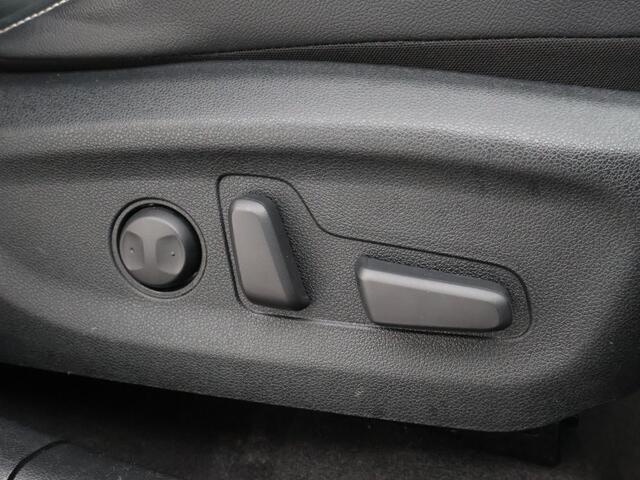 KIA e-Niro EXECUTIVELINE 64 kWh 98% SOH! + STOELVENTILATIE | JBL | APPLE CARPLAY | LEDER | STUURVERWARMING