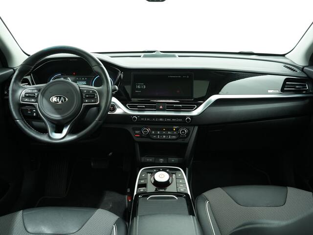 KIA e-Niro DYNAMICPLUSLINE 64 KWH 3-FASE SOH 97,1% | Navi | Camera | Adaptive Cruise