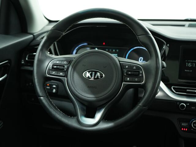 KIA e-Niro DYNAMICPLUSLINE 64 KWH 3-FASE SOH 97,1% | Navi | Camera | Adaptive Cruise