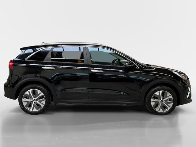 KIA e-Niro DynamicPlusLine 64 kWh I Adaptive Cruise I Dodehoekdetectie I CarPlay I Camera I Stoel- en stuurverwarming I JBL I