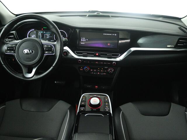 KIA e-Niro DynamicPlusLine 64 kWh | Schuifdak | Camera | Adaptive Cruise Control |