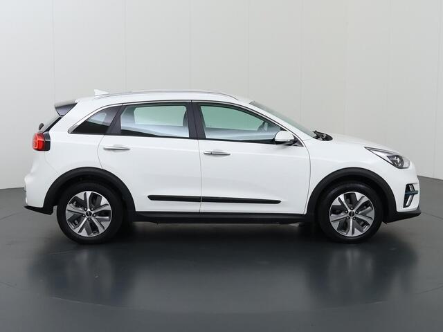 KIA e-Niro DynamicLine 64 kWh | Navigatie | Climate Control | Cruise control Adaptief | Keyless Go |