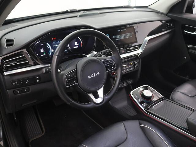 KIA e-Niro ExecutiveLine 64 kWh | Lederen Bekleding | JBL Audio | Dodehoekdetectie | Stoel/Stuurwielverwarming | Stoelventilatie | Elektrisch bedienbare bestuurdersstoel met geheugenfunctie