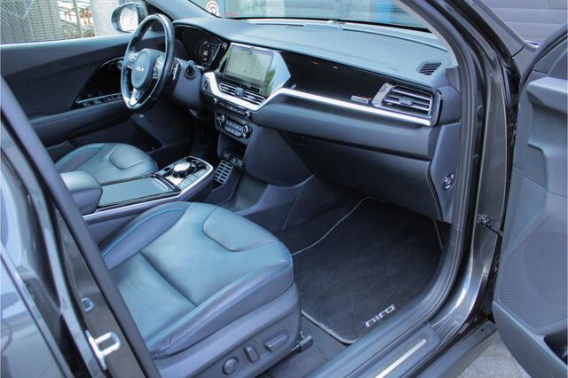 KIA e-Niro ExecutiveLine 64 kWh |100% SoH|warmptepomp|trekhaak|dealer onderhouden|leder|elektrische stoelen|