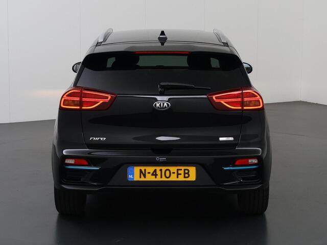 KIA e-Niro ExecutiveLine 64 kWh | Panoramadak | Lederen Bekleding | JBL Audio | Dodehoekdetectie | Stoel/Stuurwielverwarming | Stoelventilatie | Elektrisch bedienbare bestuurdersstoel met geheugenfunctie