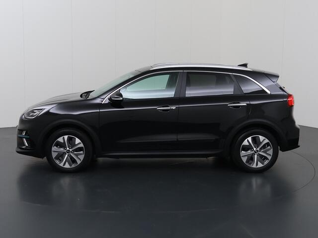KIA e-Niro ExecutiveLine 64 kWh | Panoramadak | Lederen Bekleding | JBL Audio | Dodehoekdetectie | Stoel/Stuurwielverwarming | Stoelventilatie | Elektrisch bedienbare bestuurdersstoel met geheugenfunctie