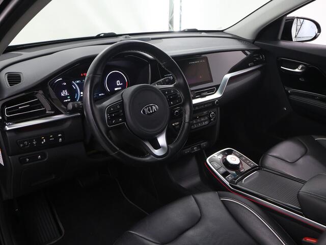 KIA e-Niro ExecutiveLine 64 kWh | Panoramadak | Lederen Bekleding | JBL Audio | Dodehoekdetectie | Stoel/Stuurwielverwarming | Stoelventilatie | Elektrisch bedienbare bestuurdersstoel met geheugenfunctie