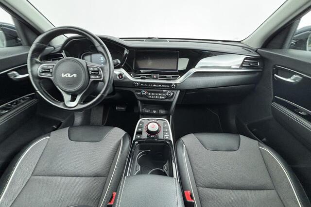 KIA e-Niro DYNAMICPLUSLINE 64 kWh (97% SOH) I SCHUIF/KANTELDAK I STOELVERWARMING I ADAPTIVE CRUISE CONTROL I CLIMATE CONTROL