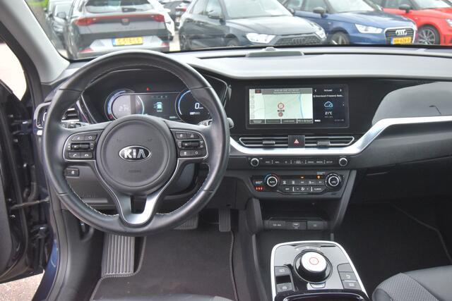 KIA e-Niro DynamicLine 39 kWh , SOH 100 % , CLIMATR , CR CONTR , NAVI , LED KOPL ,