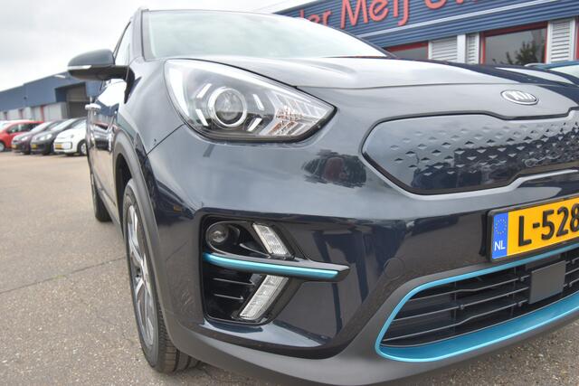 KIA e-Niro DynamicLine 39 kWh , SOH 100 % , CLIMATR , CR CONTR , NAVI , LED KOPL ,