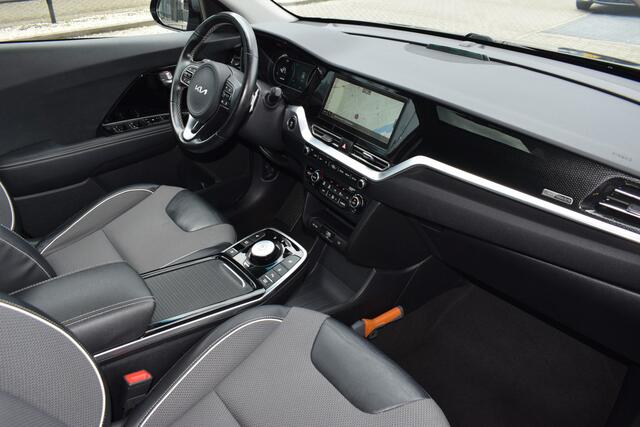 KIA e-Niro DynamicPlusLine 64 kWh | Schuif/ Kanteldak | Stoel/Stuurverwarming | Leder | Parkeersensoren |Tot 10Jr. Kia-Garantie |
