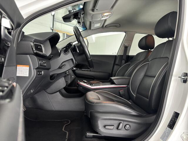 KIA e-Niro ExecutiveLine 64 kWh | SOH 100% | 4 NIEUWE ALL SEASONS |