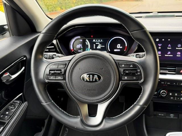 KIA e-Niro Dynamicline 64kWh SOH 100% Warmtepomp/Acarplay/Navi/Halfleer/Led/Fabrieksgarantie