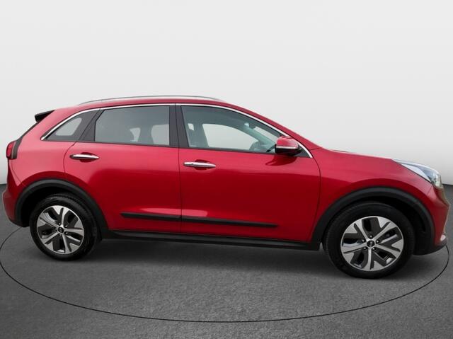 KIA e-Niro DynamicLine 64 kWh | NL auto | 1e eigenaar | 3-fase