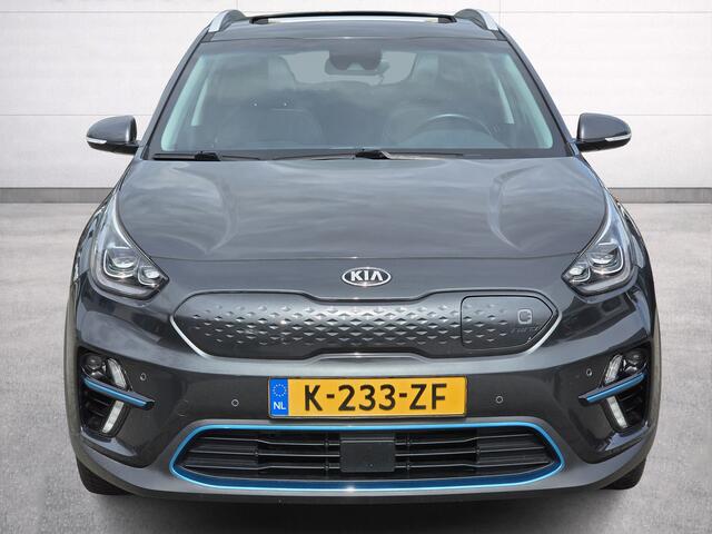 KIA e-Niro DynamicPlusLine 64 kWh | SOH 100% | 3 Fase laden | Schuif/kanteldak | Half Leder | Andriod Auto | Apple carplay | Navigatie