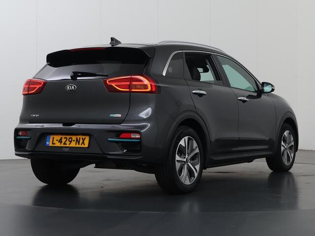 KIA e-Niro ExecutiveLine 64 kWh | SOH 97% | Schuif/Kanteldak | Ele.verstelbare stoelen + geheugen | Stoelverwarming voor + achter | Navigatie | Camera | DAB | Stoelverwarming/koeling | Stuurverwarming | Adaptieve Cruise Control |