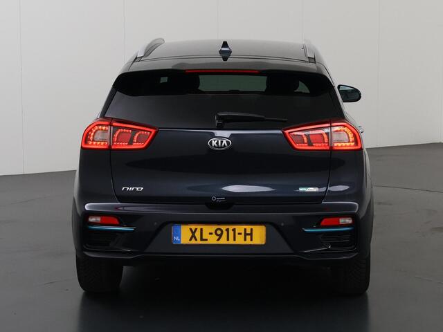 KIA e-Niro ExecutiveLine 64 kWh | Ele.verstelbare stoelen + Geheugen | Navigatie | Camera | DAB | Apple CarPlay/Android Auto | Stoelverwarming/Koeling | Stuurverwarming | Adaptieve Cruise Control | JBL Audio |