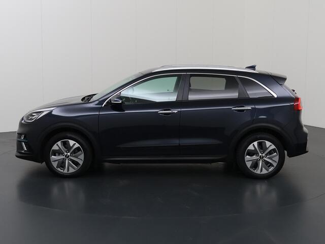 KIA e-Niro ExecutiveLine 64 kWh | Ele.verstelbare stoelen + Geheugen | Navigatie | Camera | DAB | Apple CarPlay/Android Auto | Stoelverwarming/Koeling | Stuurverwarming | Adaptieve Cruise Control | JBL Audio |