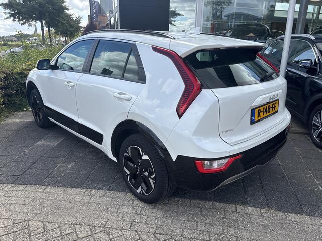 KIA e-Niro EV DynamicLine 64.8 kWh Eerste eigenaar, Volledig dealer onderhouden, Afneembare trekhaak, Zeer nette auto!