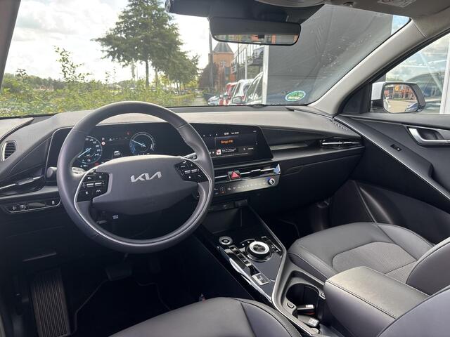 KIA e-Niro EV DynamicLine 64.8 kWh Eerste eigenaar, Volledig dealer onderhouden, Afneembare trekhaak, Zeer nette auto!
