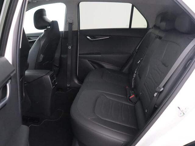 KIA e-Niro EV DynamicPlusLine 64.8 kWh | SOH 95,8% | Panoramadak | Leder | Adaptive cruise | Harman/Kardon | Trekhaak | Camera | Park assist | Stuur/stoel verwarming | Carplay | Climate control | Full LED