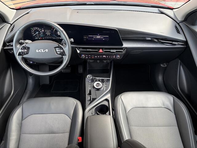 KIA e-Niro EV DynamicLine 64.8 kWh Stoel-stuurverwarming / Carplay / Keyless / Camera