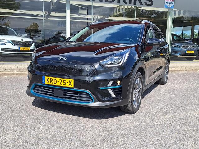 KIA e-Niro ExecutiveLine Sky 64 kWh | SOH: 95.8% | 3 Fase | Warmtepomp | Schuifdak | Leder | Memory Seat |